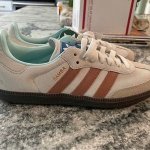 Adidas Samba OG Clay Strata Sneakers
